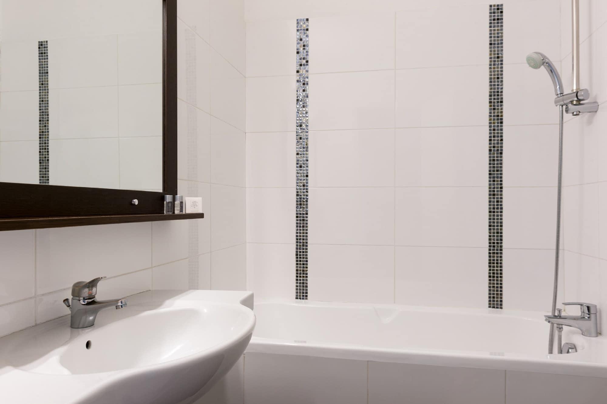 The Originals City, Hotel Paris Sud, Orly-Draveil Εξωτερικό φωτογραφία